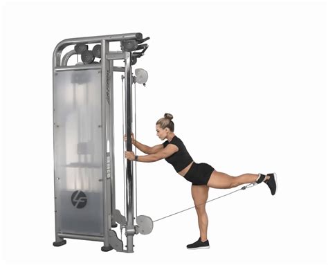 Doing glute kickbacks on the cable machine in the gym is the easiest way to ensure good form. Here’s a step-by-step technique for great glute kickbacks every time. Choose Your Equipment . To do cable glute kickbacks you will need a cable machine and an ankle strap. You will be doing one leg at a time so you don’t need more than one …